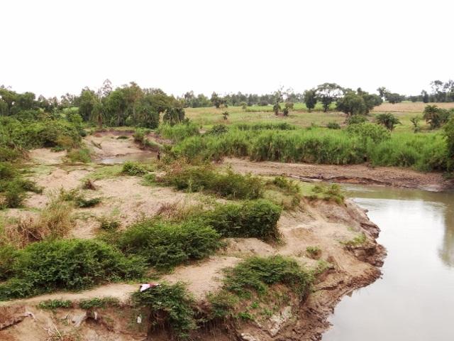 Impact of land degradation through soil erosion and encroachment by farming at Nambale along Sio River