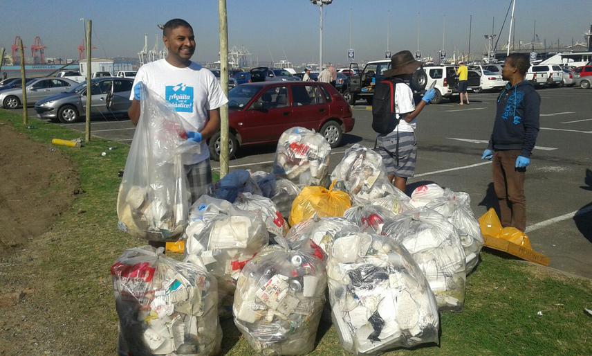 Harbour cleanup with Refilwe Mofokeng.