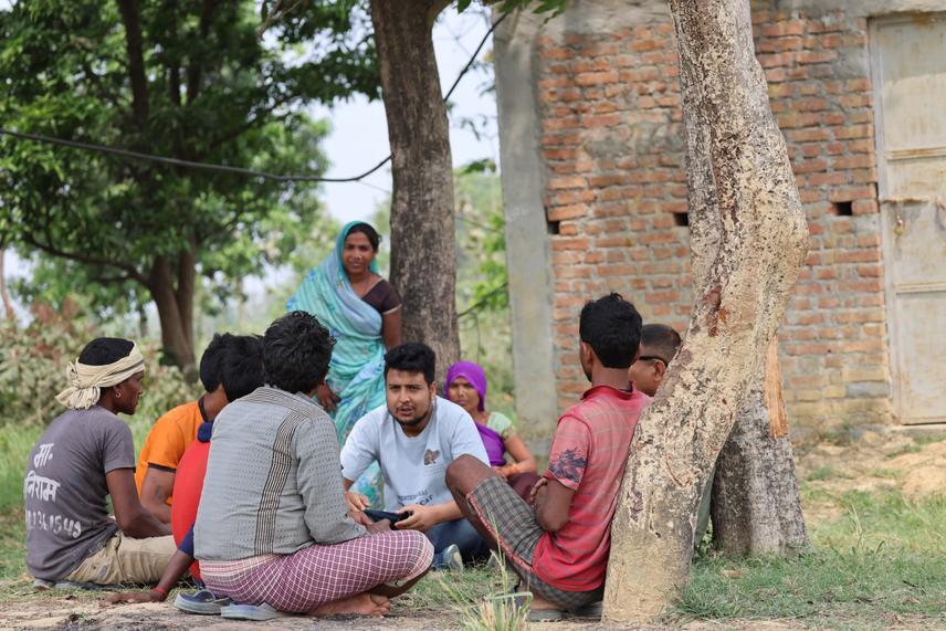 Meeting with local communities in the project site. © Ganesh Puri/Western Terai Fishing Cat Conservation Project.