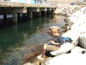 Collecting samples in the artisanal fishing port Puerto Grau.