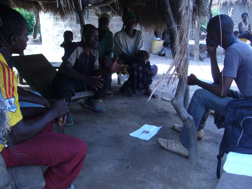 Interviews of surrounding population on the management and forest resource utilization of the Abdoulaye protected area.